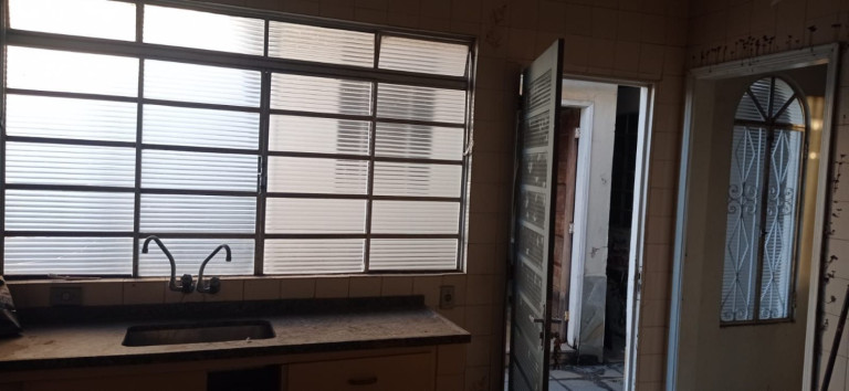 Imagem Casa com 3 Quartos à Venda, 100 m² em Centro - Jacareí Imagem Casa com 3 Quartos à Venda, 100 m² em Centro - Jacareí