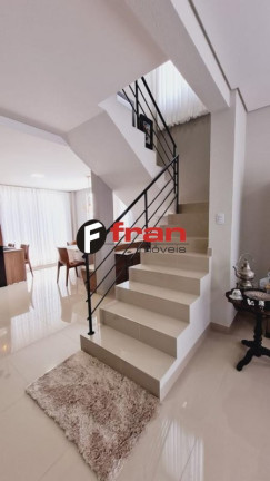Imagem Casa com 3 Quartos à Venda, 280 m² em Córrego Grande - Florianópolis Imagem Casa com 3 Quartos à Venda, 280 m² em Córrego Grande - Florianópolis
