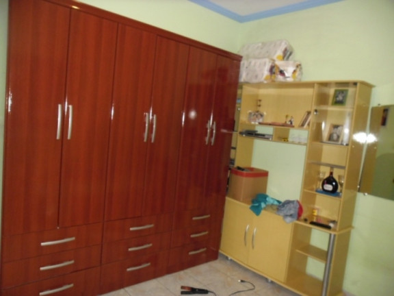 Imagem Casa com 2 Quartos à Venda, 600 m² em Jd. Pitoresco - Jacareí