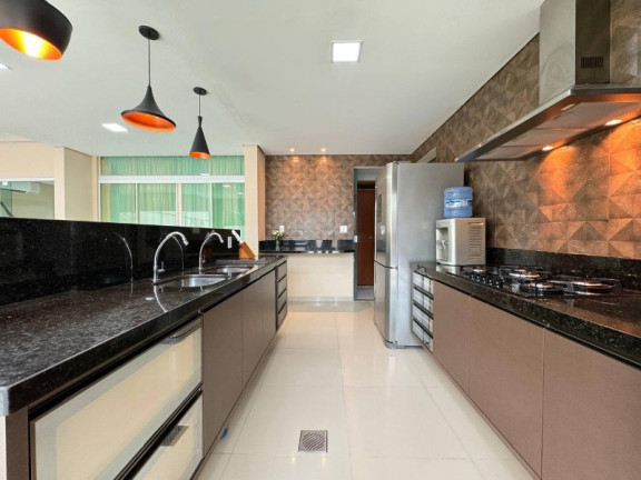 Imagem Casa com 4 Quartos à Venda, 318 m² em Ponta Negra - Manaus