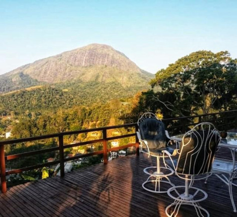 Imagem Apartamento com 20 Quartos à Venda, 4.200 m² em Tijuca - Teresópolis