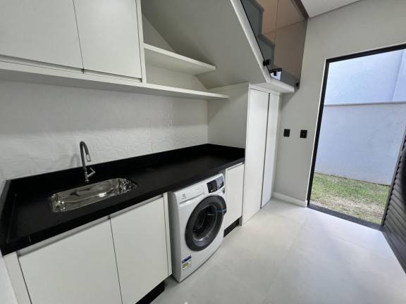 Imagem Casa com 3 Quartos à Venda, 386 m² em Cachoeira Do Bom Jesus - Florianópolis Imagem Casa com 3 Quartos à Venda, 386 m² em Cachoeira Do Bom Jesus - Florianópolis