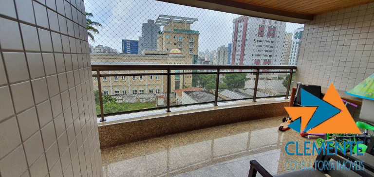 Apartamento com 4 Quartos à Venda, 195 m² em Lourdes - Belo Horizonte