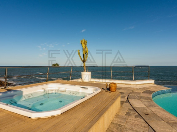 Imagem Casa com 10 Quartos à Venda, 818 m² em Balneario Praia Do Pernambuco - Guarujá Imagem Casa com 10 Quartos à Venda, 818 m² em Balneario Praia Do Pernambuco - Guarujá
