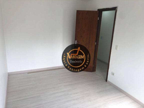 Imagem Sobrado com 3 Quartos à Venda, 88 m² em Uberaba - Curitiba