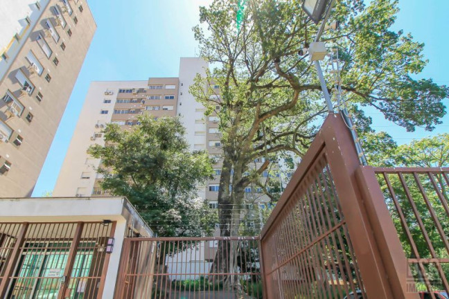 Apartamento com 2 Quartos à Venda, 63 m² em Teresópolis - Porto Alegre