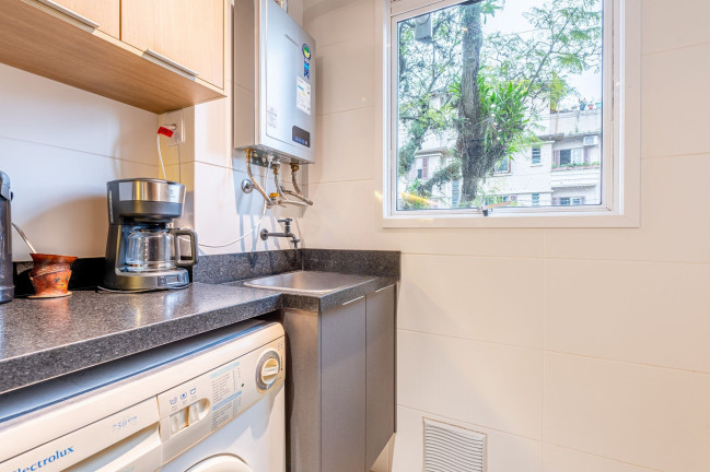 Imagem Apartamento com 2 Quartos à Venda, 65 m² em Higienópolis - Porto Alegre Imagem Apartamento com 2 Quartos à Venda, 65 m² em Higienópolis - Porto Alegre