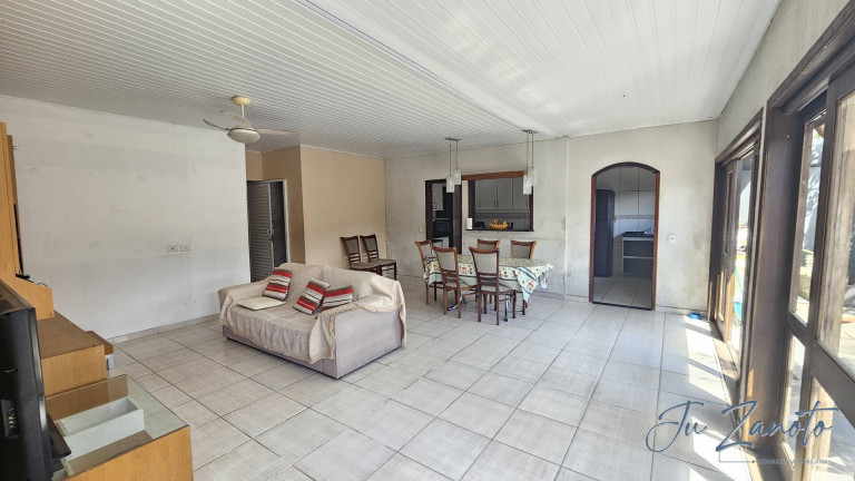 Imagem Casa com 4 Quartos à Venda, 218 m² em Cohapar - Matinhos Imagem Casa com 4 Quartos à Venda, 218 m² em Cohapar - Matinhos
