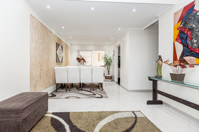 Imagem Sobrado com 4 Quartos à Venda, 170 m² em Uberaba - Curitiba Imagem Sobrado com 4 Quartos à Venda, 170 m² em Uberaba - Curitiba