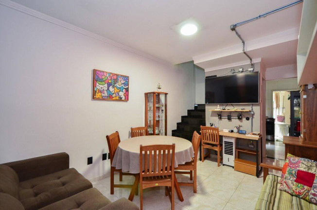 Imagem Casa com 2 Quartos à Venda, 57 m² em Jardim Piqueroby - São Paulo
