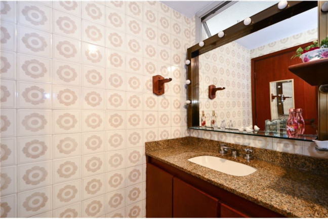 Imagem Apartamento com 3 Quartos à Venda, 72 m² em Moema - São Paulo