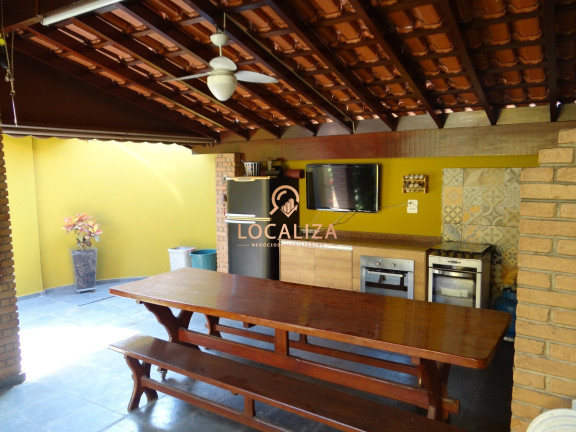 Imagem Casa com 3 Quartos à Venda, 375 m² em Jardim Santa Maria - Jacareí Imagem Casa com 3 Quartos à Venda, 375 m² em Jardim Santa Maria - Jacareí