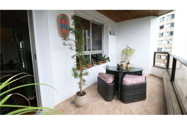 Imagem Apartamento com 3 Quartos à Venda, 189 m² em Vila Suzana - São Paulo