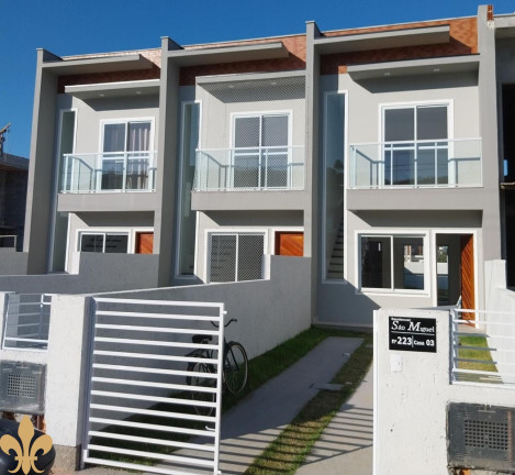 Sobrado com 2 Quartos à Venda, 75 m² em Sertão Do Maruim - São José