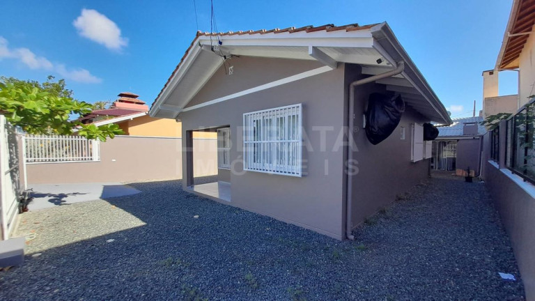 Imagem Casa com 3 Quartos à Venda, 143 m² em Meia Praia - Navegantes Imagem Casa com 3 Quartos à Venda, 143 m² em Meia Praia - Navegantes