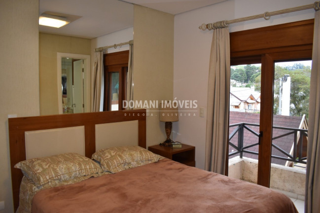 Imagem Imóvel com 3 Quartos à Venda, 132 m² em Região Do Jaguaribe - Campos Do Jordão Imagem Imóvel com 3 Quartos à Venda, 132 m² em Região Do Jaguaribe - Campos Do Jordão