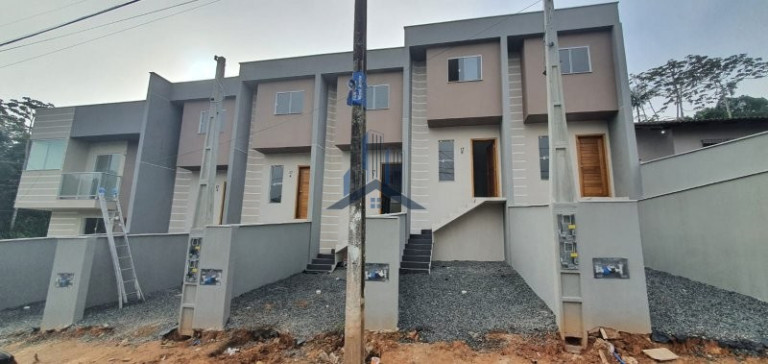 Imagem Sobrado com 2 Quartos à Venda, 60 m² em Santa Catarina - Joinville