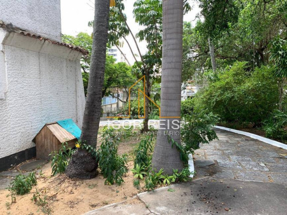 Imagem Casa com 4 Quartos à Venda, 1.800 m² em Centro - Campos Dos Goytacazes