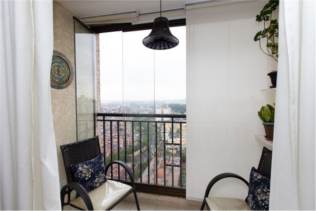 Imagem Apartamento com 2 Quartos à Venda, 58 m²