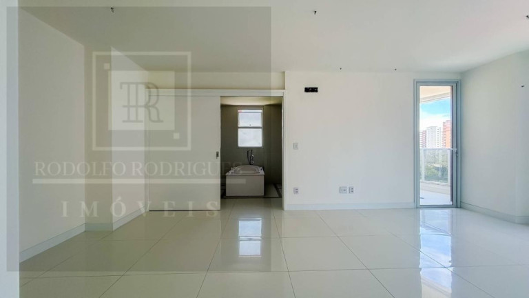 Imagem Apartamento com 5 Quartos à Venda, 271 m² Imagem Apartamento com 5 Quartos à Venda, 271 m²