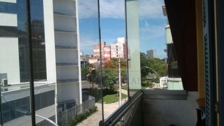 Imagem Apartamento com 3 Quartos à Venda, 63 m² em Centro - Porto Alegre