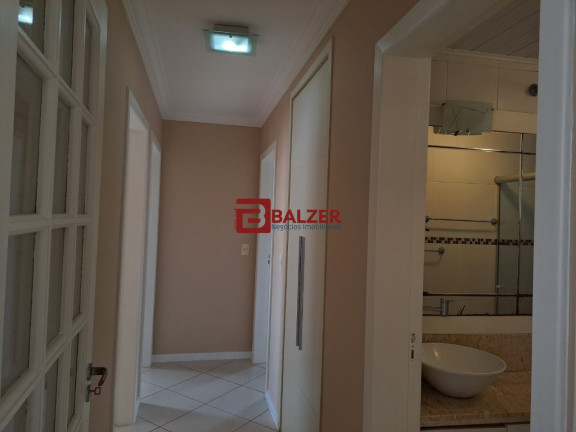 Imagem Apartamento com 3 Quartos à Venda, 125 m² em Centro - Florianópolis Imagem Apartamento com 3 Quartos à Venda, 125 m² em Centro - Florianópolis