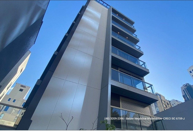 Apartamento com 3 Quartos à Venda, 170 m² em Centro - Florianópolis