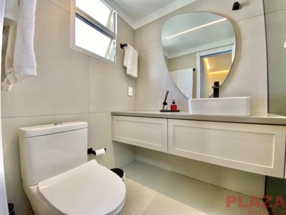 Imagem Apartamento com 2 Quartos à Venda, 83 m² em Centro - Balneário Camboriú