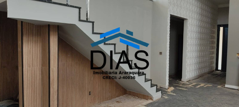 Imagem Casa com 4 Quartos à Venda, 310 m² em Jardim Imperador - Araraquara