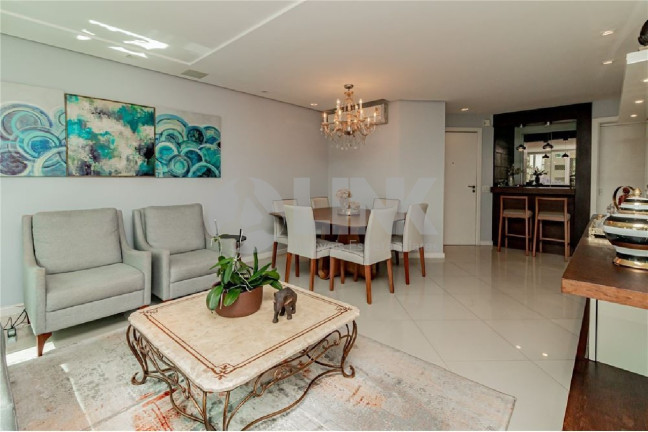 Imagem Apartamento com 3 Quartos à Venda, 105 m² em Petrópolis - Porto Alegre Imagem Apartamento com 3 Quartos à Venda, 105 m² em Petrópolis - Porto Alegre