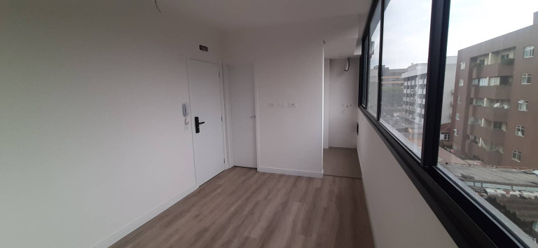 Imagem Kitnet com 1 Quarto à Venda, 18 m² em água Verde - Curitiba