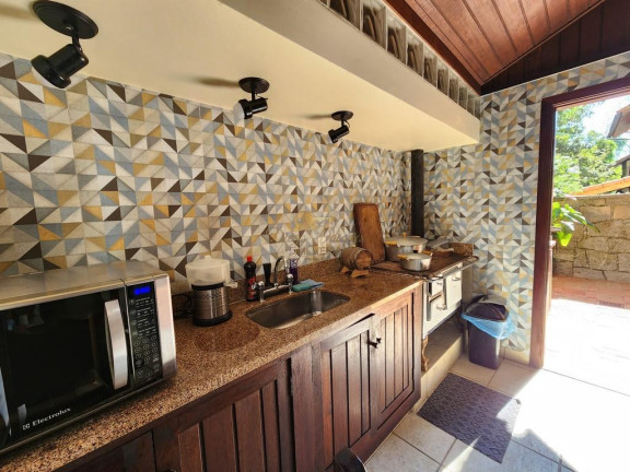 Imagem Casa com 4 Quartos à Venda, 160 m² em Granja Guarani - Teresópolis Imagem Casa com 4 Quartos à Venda, 160 m² em Granja Guarani - Teresópolis