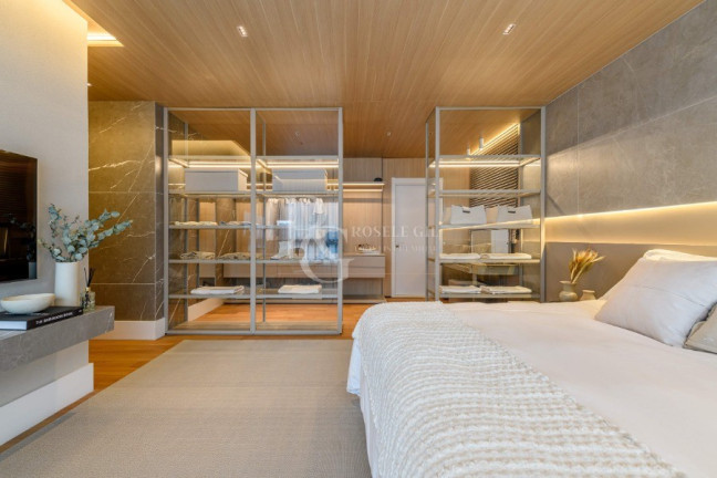 Imagem Apartamento com 3 Quartos à Venda, 232 m² em Petrópolis - Porto Alegre Imagem Apartamento com 3 Quartos à Venda, 232 m² em Petrópolis - Porto Alegre