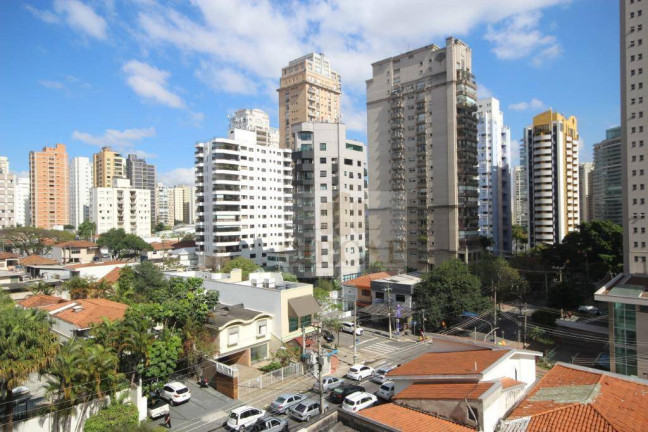 Apartamento com 3 Quartos à Venda ou Locação, 244 m² em Moema - São Paulo