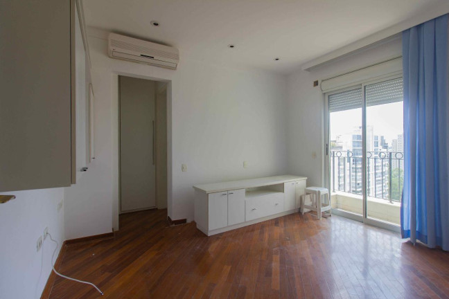 Apartamento com 4 Quartos à Venda, 260 m² em Aclimação - São Paulo