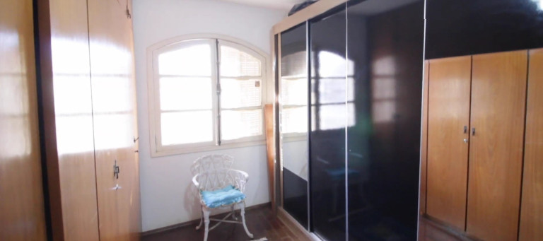 Imagem Casa com 3 Quartos à Venda, 230 m² em Vila Firmiano Pinto - São Paulo