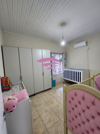 Imagem Casa com 3 Quartos à Venda, 150 m² em Centro - Capivari De Baixo Imagem Casa com 3 Quartos à Venda, 150 m² em Centro - Capivari De Baixo