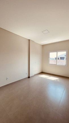 Imagem Sobrado com 3 Quartos à Venda, 130 m² em Centro - Barra Velha