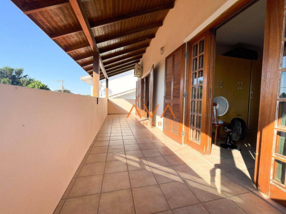 Imagem Casa com 4 Quartos à Venda, 300 m² em Ingleses - Florianópolis Imagem Casa com 4 Quartos à Venda, 300 m² em Ingleses - Florianópolis