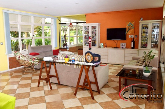 Imagem Casa com 9 Quartos à Venda, 420 m² em Jardim Samambaia - Ubatuba