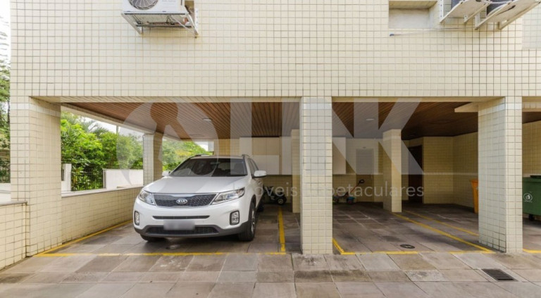 Imagem Apartamento com 3 Quartos à Venda, 138 m² em Jardim Lindóia - Porto Alegre Imagem Apartamento com 3 Quartos à Venda, 138 m² em Jardim Lindóia - Porto Alegre