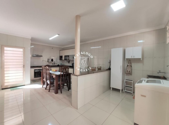 Imagem Casa com 3 Quartos à Venda, 210 m² em Geraldo Correia De Carvalho - Ribeirão Preto Imagem Casa com 3 Quartos à Venda, 210 m² em Geraldo Correia De Carvalho - Ribeirão Preto
