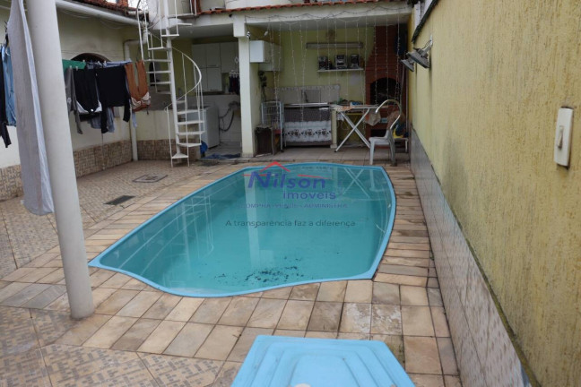 Imagem Casa com 3 Quartos à Venda, 250 m² em Jardim Presidente Dutra - Guarulhos Imagem Casa com 3 Quartos à Venda, 250 m² em Jardim Presidente Dutra - Guarulhos