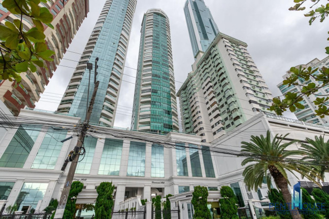 Imagem Apartamento com 3 Quartos à Venda, 185 m² em Centro - Balneário Camboriú