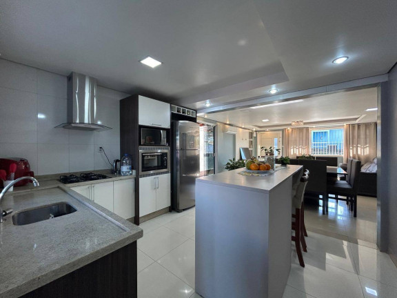 Imagem Casa com 3 Quartos à Venda, 275 m² em Porto Verde - Alvorada