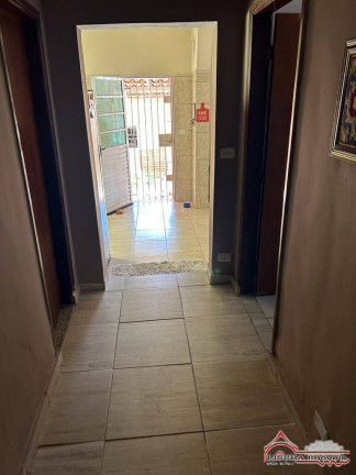 Imagem Casa com 4 Quartos para Alugar, 250 m² em Vila Formosa - Jacareí Imagem Casa com 4 Quartos para Alugar, 250 m² em Vila Formosa - Jacareí