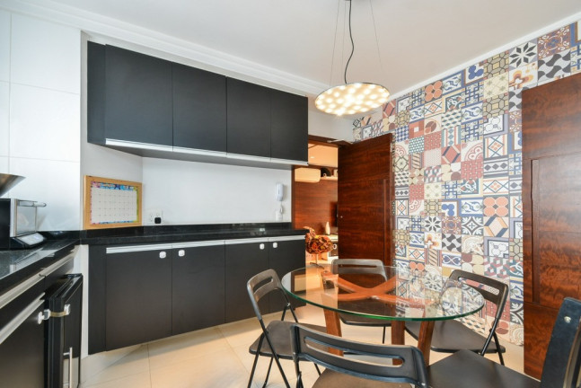 Imagem Imóvel com 4 Quartos à Venda, 172 m² em Moema - São Paulo