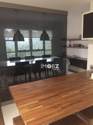 Imagem Imóvel com 4 Quartos à Venda, 210 m² em Villaggio Panamby - São Paulo