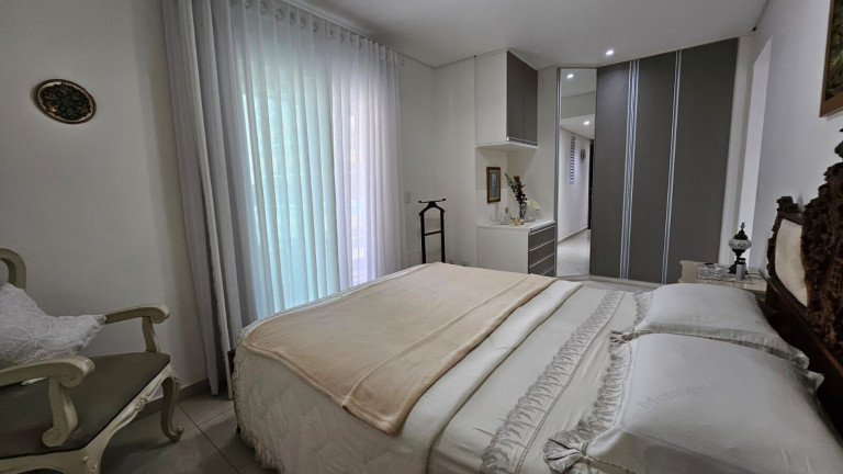 Imagem Apartamento com 4 Quartos à Venda, 200 m² em Gonzaga - Santos