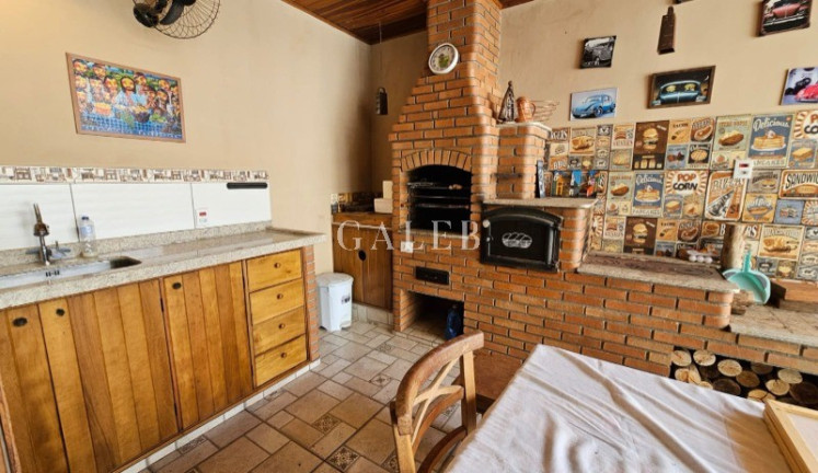 Imagem Casa com 2 Quartos à Venda, 116 m² em Jardim Santo Antônio - Atibaia Imagem Casa com 2 Quartos à Venda, 116 m² em Jardim Santo Antônio - Atibaia